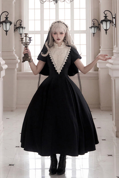 Subtly Elegant Dress with a Refined Vintage Look