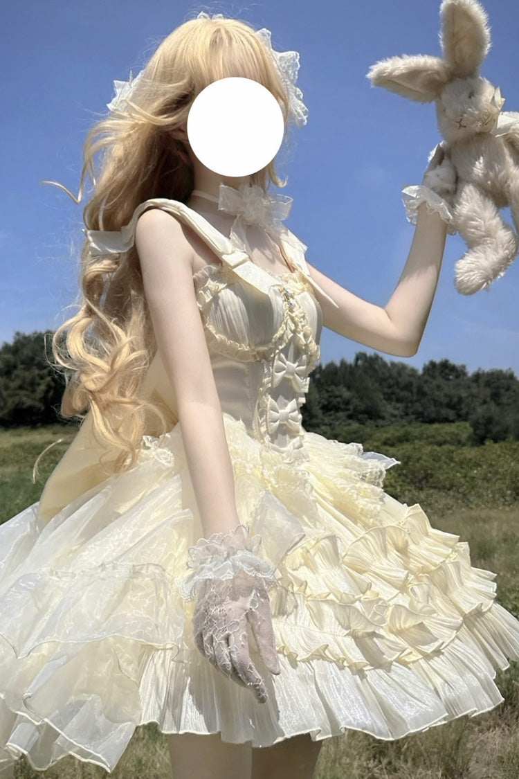 Subtly Elegant Dress with a Refined Vintage Look