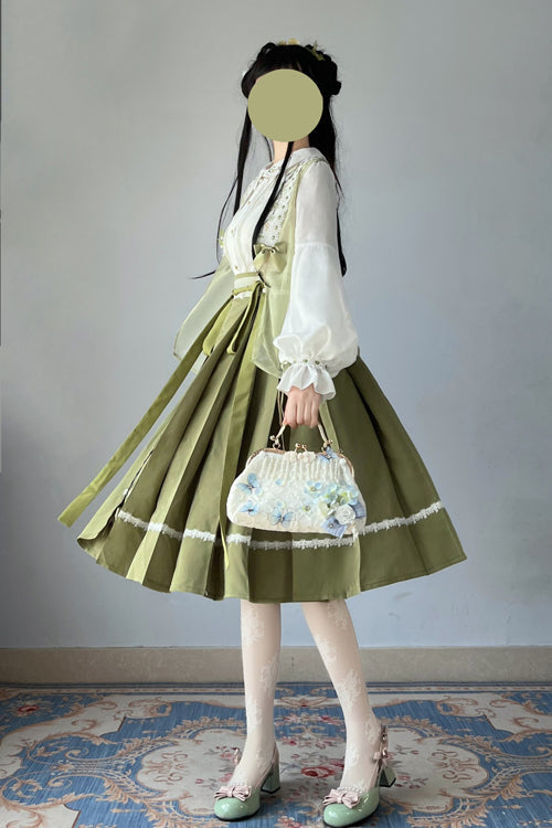 Subtly Elegant Dress with a Refined Vintage Look