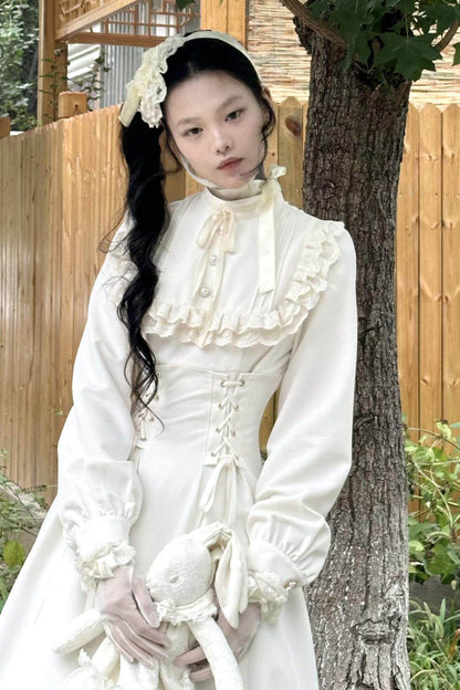 Beautifully Crafted Dress in a Classic Style