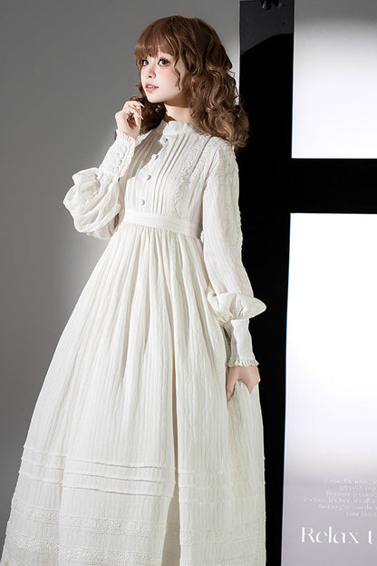 Vintage Style Dress with a Modern Fit
