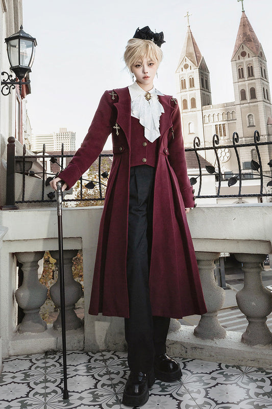 Beautifully Finished Coat in a Timeless Design