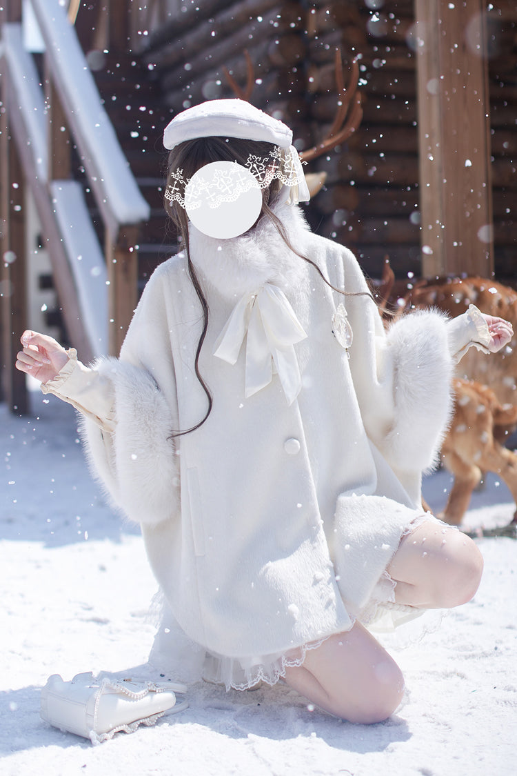 Elegantly Styled Coat for Everyday Wear