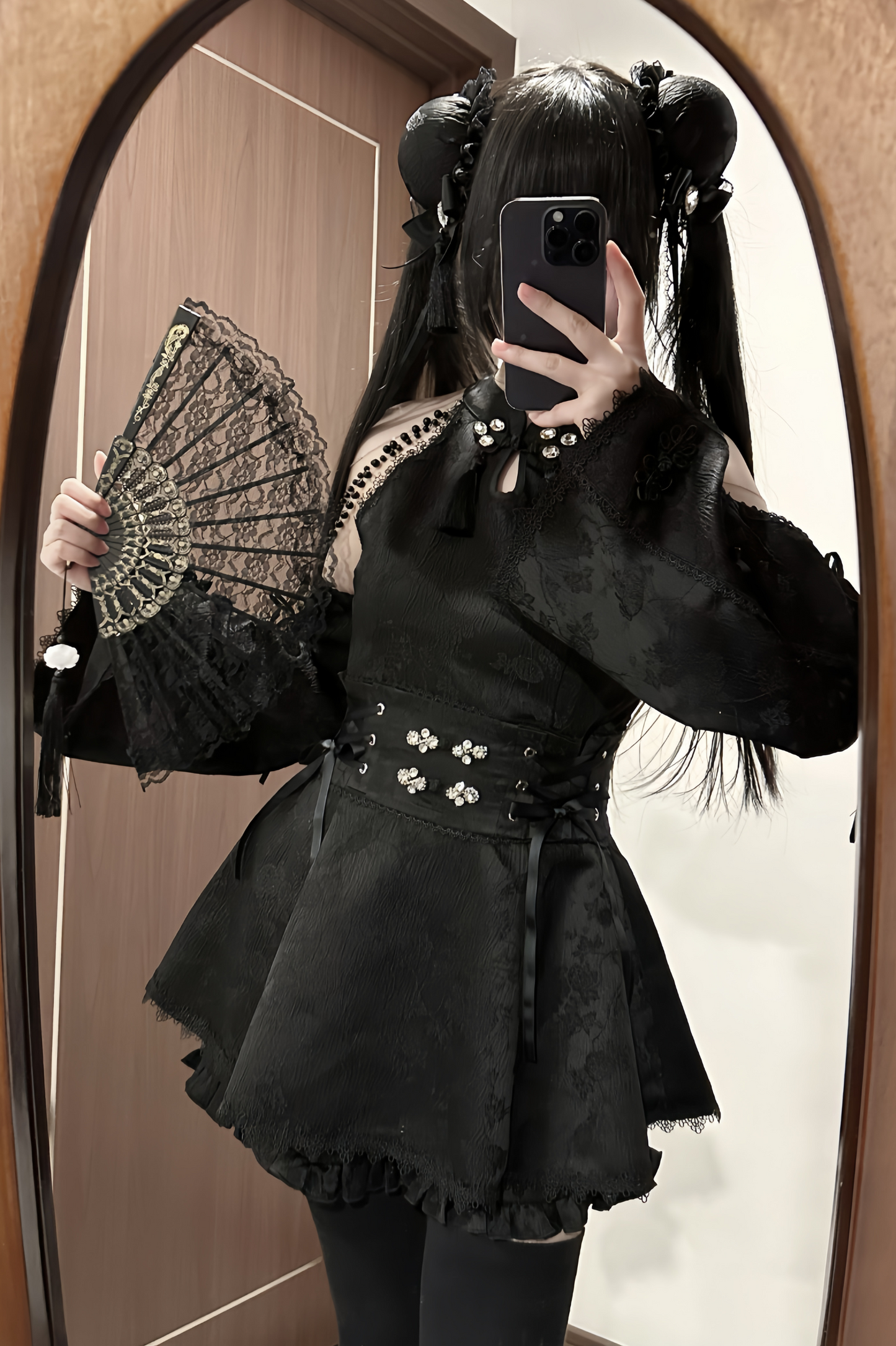 [reserved Item] Mine China Stand Top + Ruffle Pants + Accessories