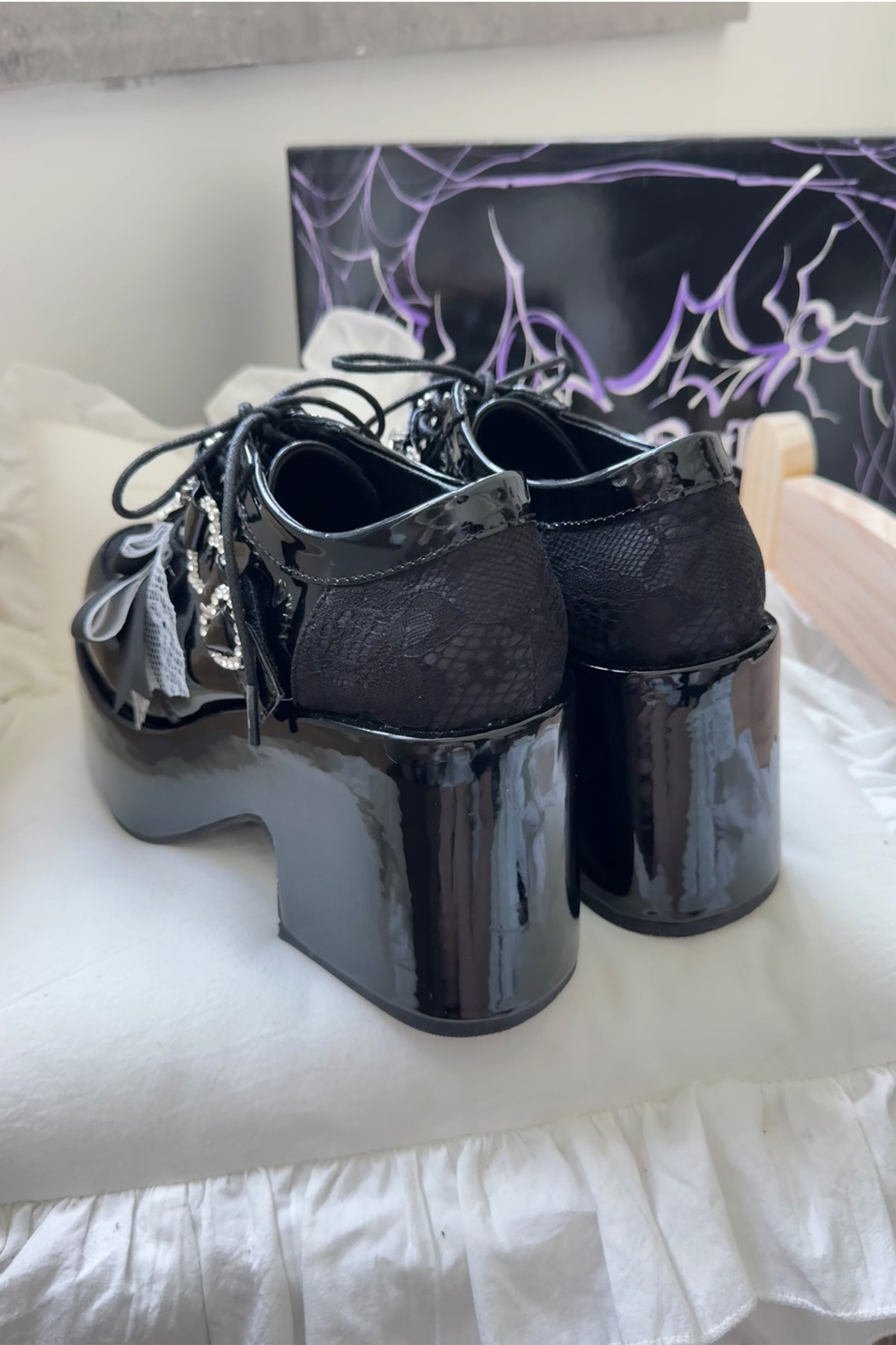 Dark Sweet Love Ribbon Shoes