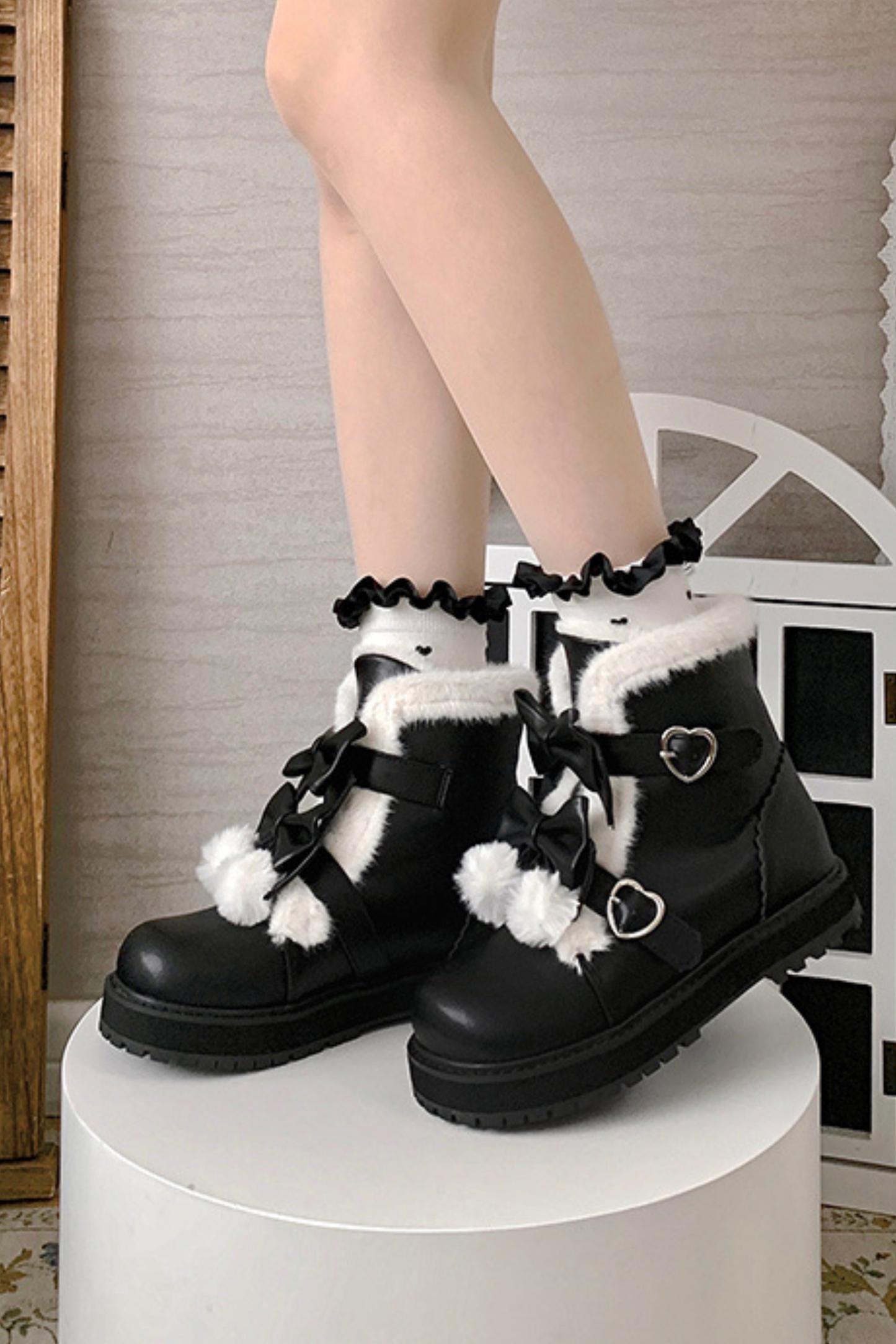 Ribbon Platform Sole Boots