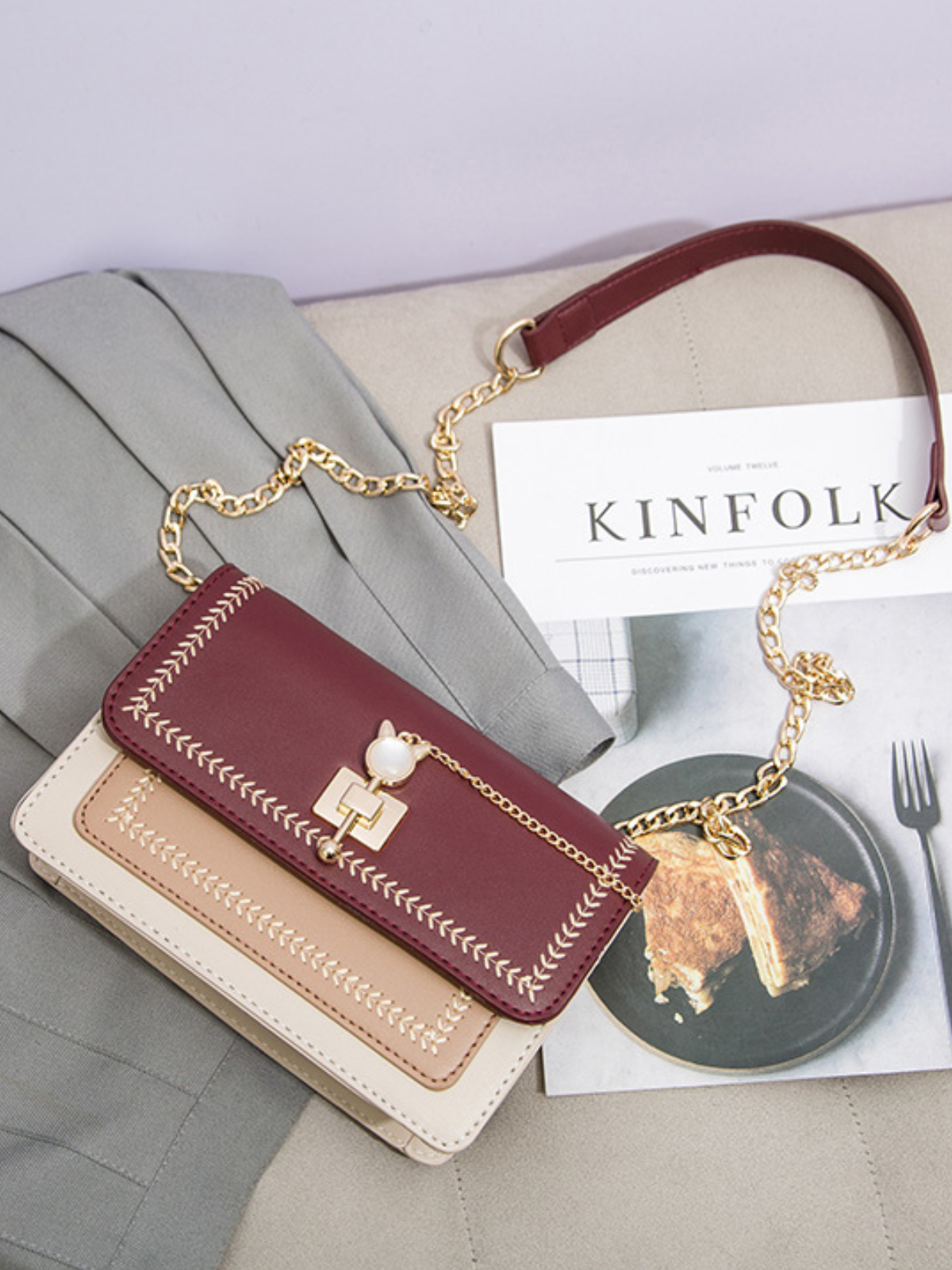 Embroidery Chain Shoulder Bag