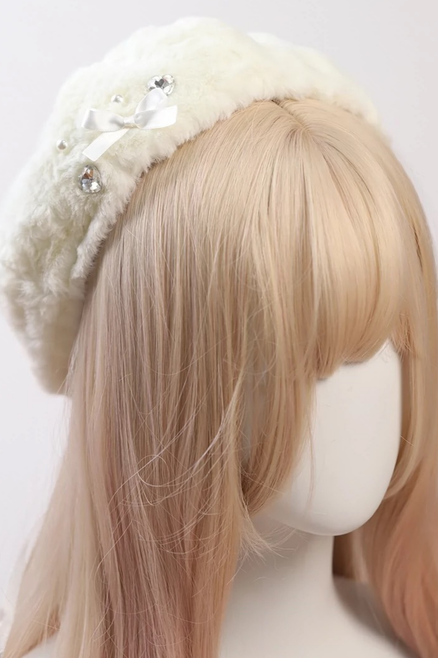 Ribbon Pearl Fur Beret