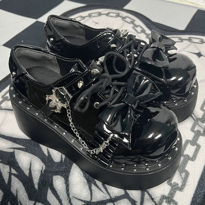 Beautifully Finished Shoes in a Timeless Design