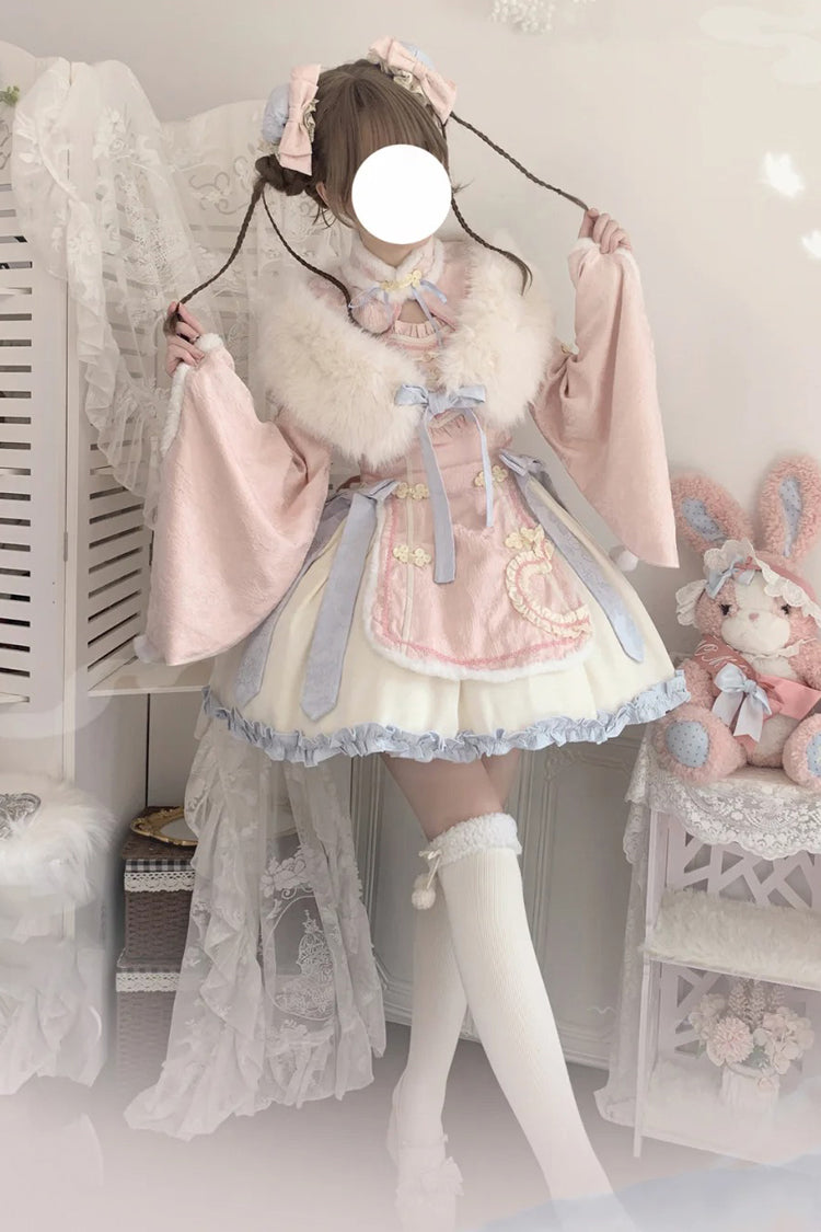 Finely Styled Dress with a Classic Vintage Look