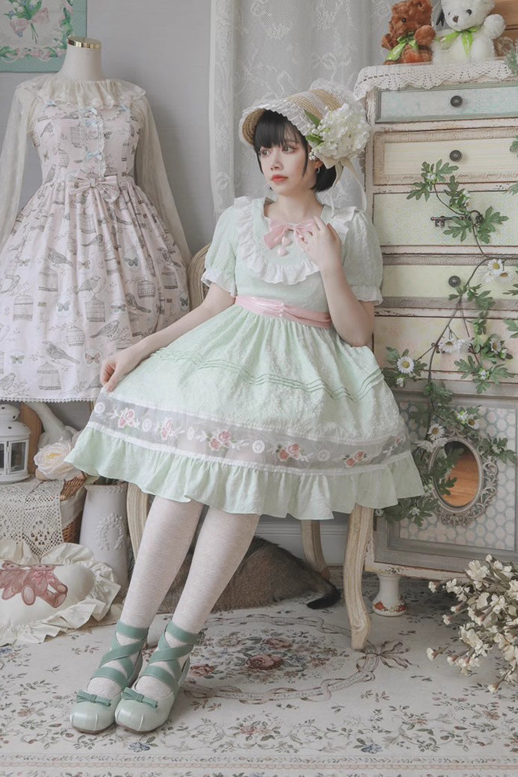 Subtly Elegant Dress with a Refined Vintage Look
