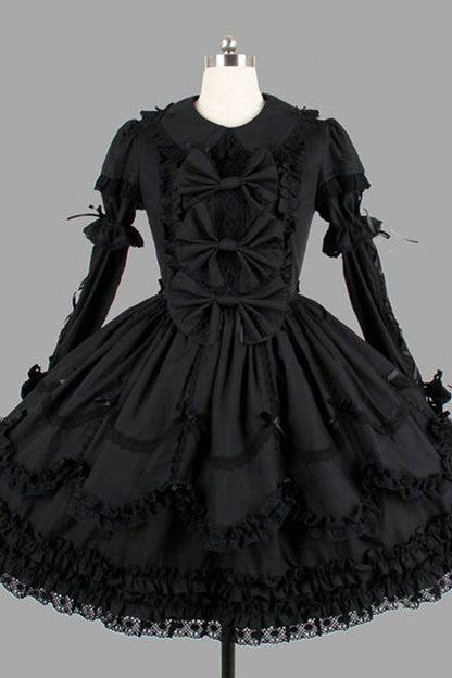 Subtly Elegant Dress with a Refined Vintage Look
