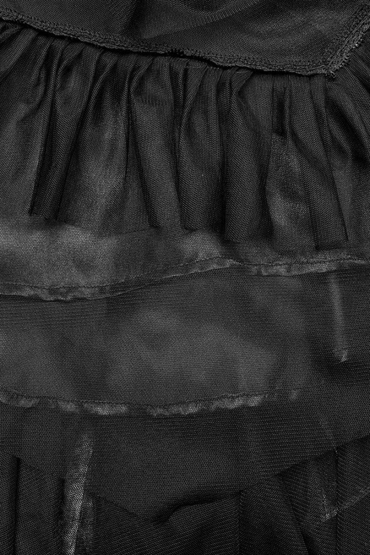Finely Styled Garment with a Classic Vintage Look