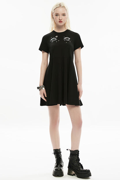 Classic Vintage Dress with a Flattering Fit