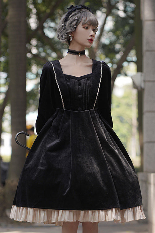 Classic Designed Dress in a Timeless Cut