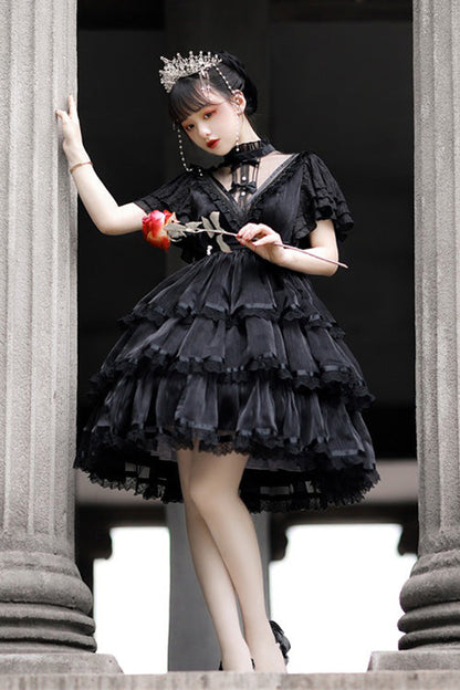 Finely Styled Dress with a Classic Vintage Look