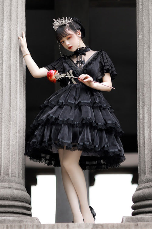 Finely Styled Dress with a Classic Vintage Look