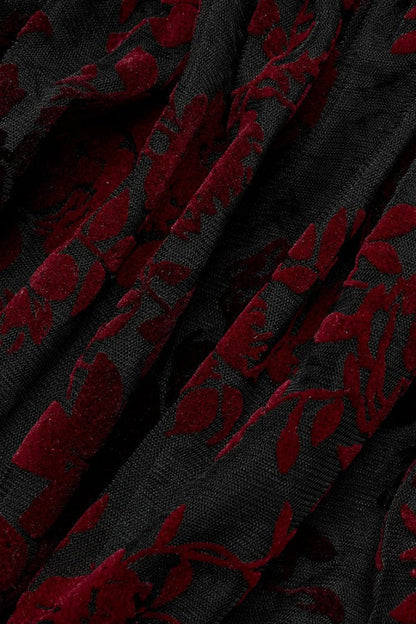Beautifully Finished T-Shirt in a Timeless Design