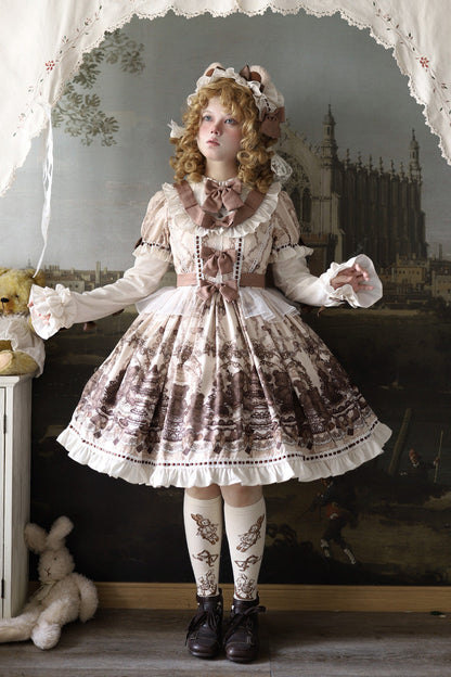 Finely Styled Dress with a Classic Vintage Look