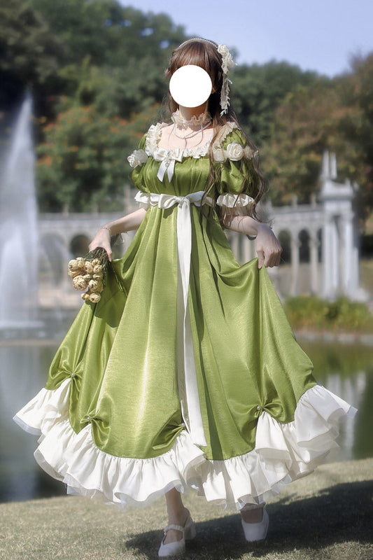 Subtly Elegant Dress with a Refined Vintage Look