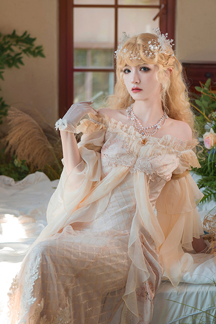 Classic Designed Dress in a Timeless Cut