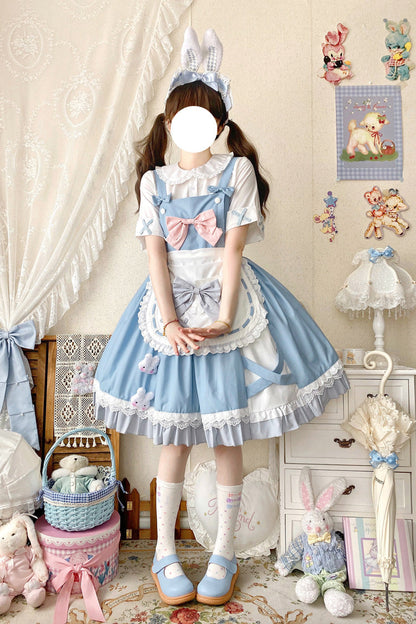Subtly Elegant Dress with a Refined Vintage Look