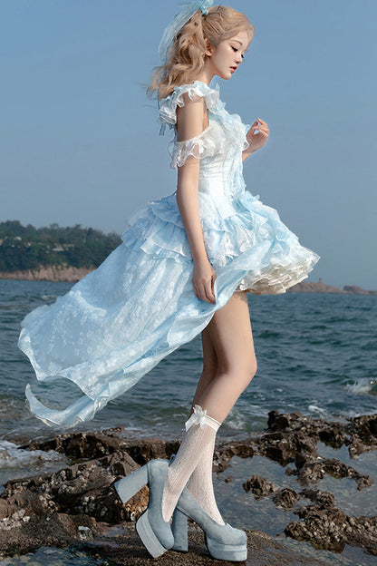Subtly Elegant Dress with a Refined Vintage Look