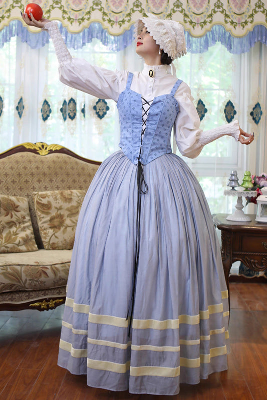 Finely Styled Dress with a Classic Vintage Look