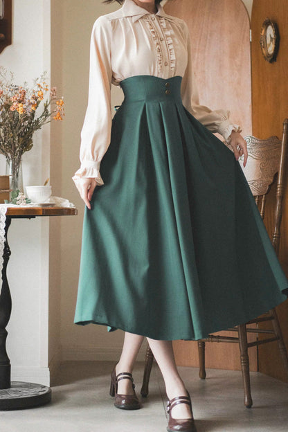 Finely Styled Garment with a Classic Vintage Look