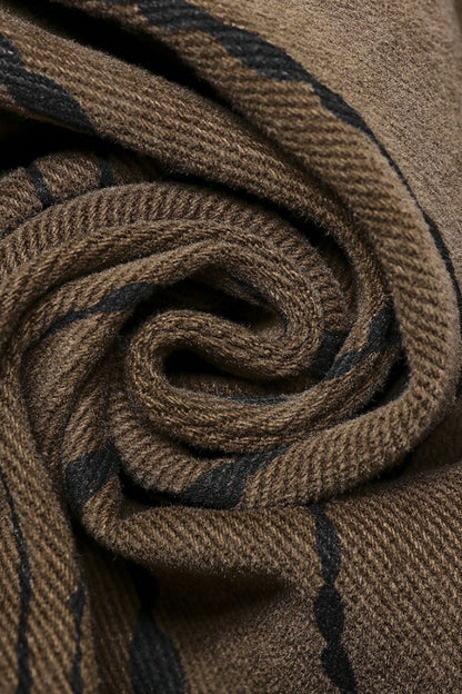 Elegantly Styled Pants for Everyday Wear