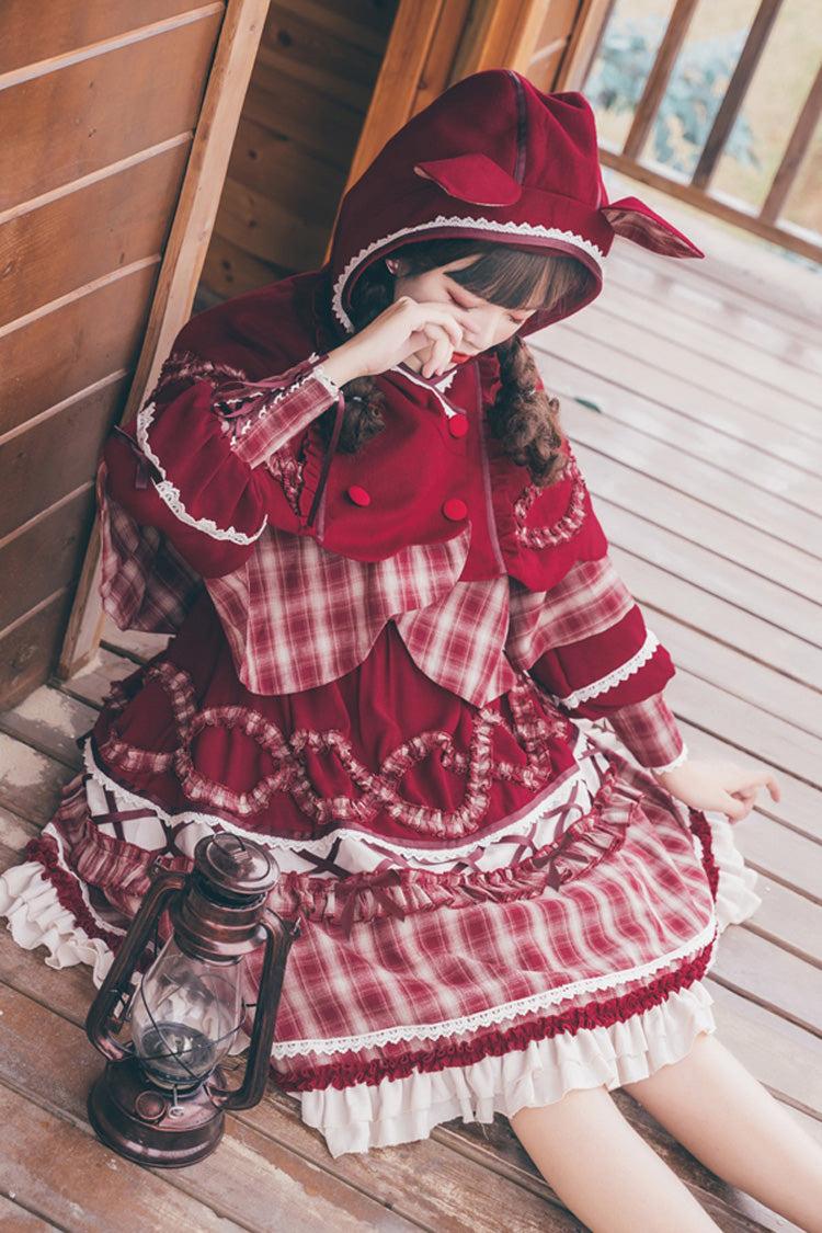 Subtly Elegant Dress with a Refined Vintage Look