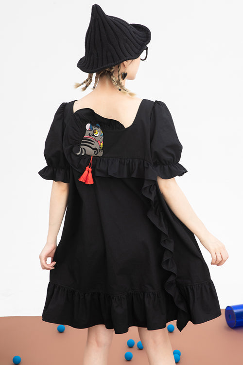 Casually Elegant Dress with a Refined Edge