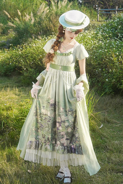 Classic Vintage Dress with a Flattering Fit