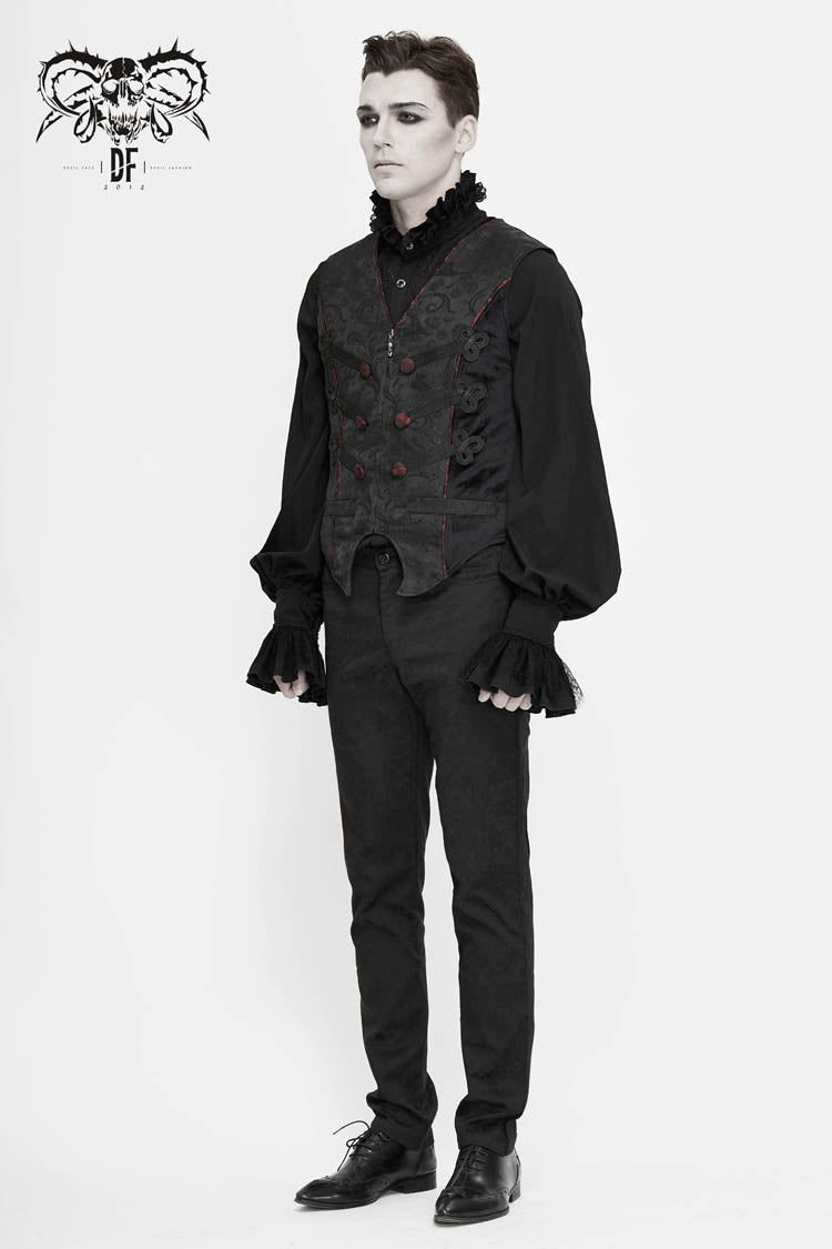 Finely Styled Coat with a Classic Vintage Look