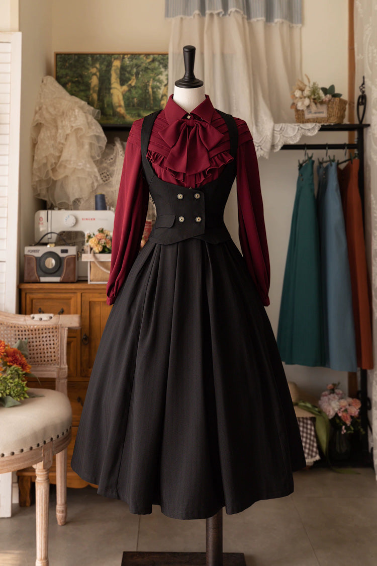 Finely Styled Garment with a Classic Vintage Look