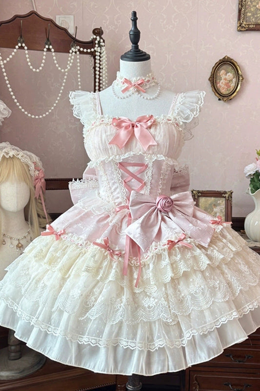 Finely Styled Dress with a Classic Vintage Look