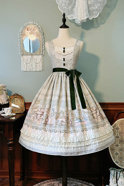 Finely Styled Dress with a Classic Vintage Look