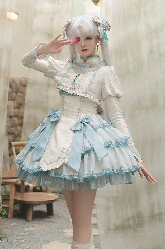 Finely Styled Dress with a Classic Vintage Look