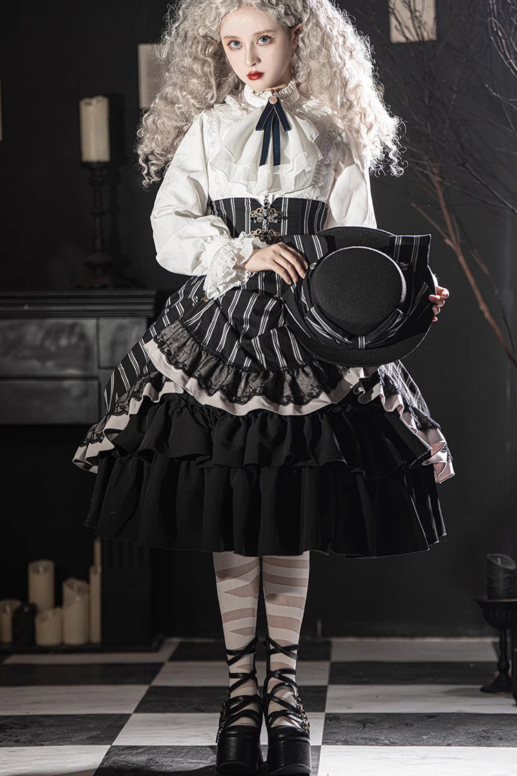 Finely Styled Garment with a Classic Vintage Look