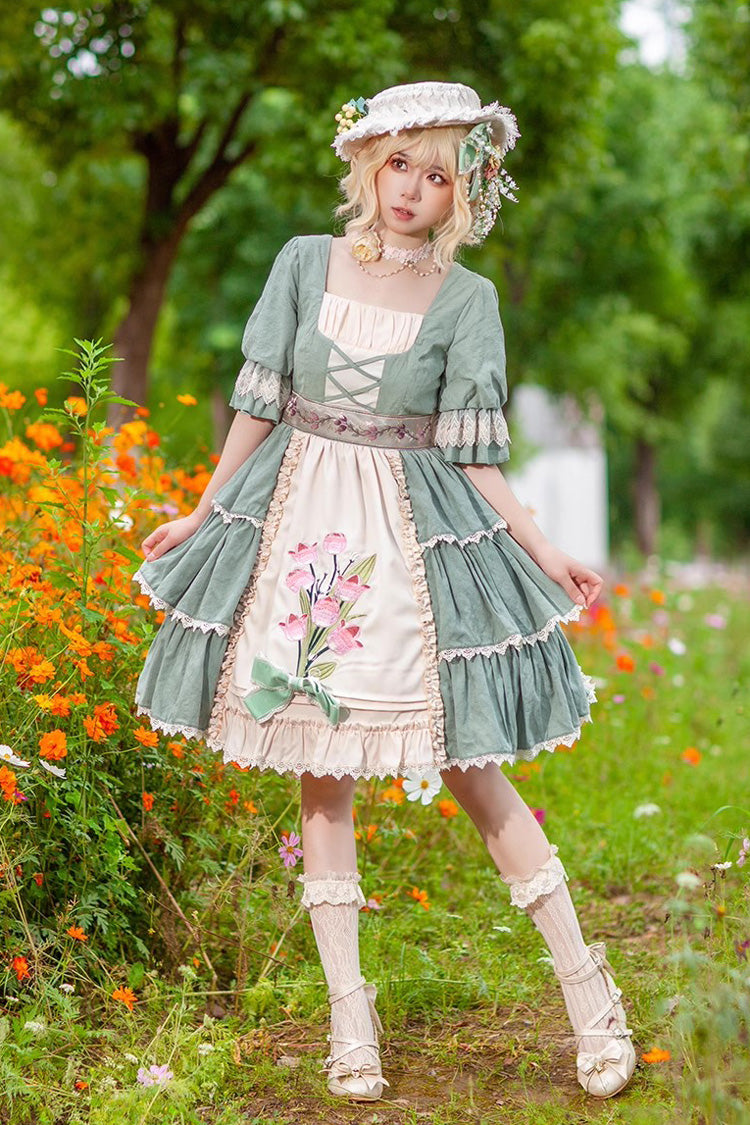 Classic Vintage Dress with a Flattering Fit