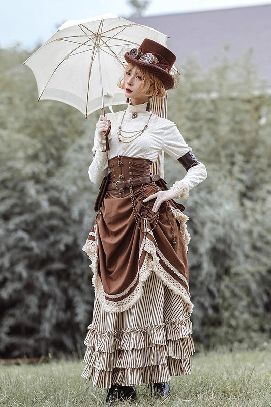 Casually Elegant Garment with a Refined Edge