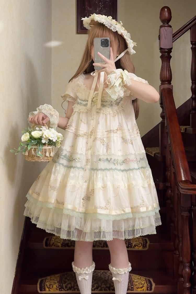 Subtly Elegant Dress with a Refined Vintage Look
