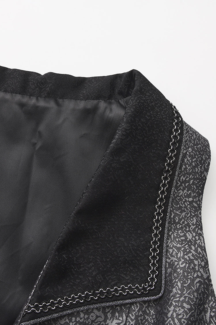 Beautifully Finished Coat in a Timeless Design
