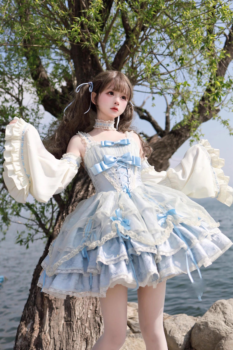 Subtly Elegant Dress with a Refined Vintage Look