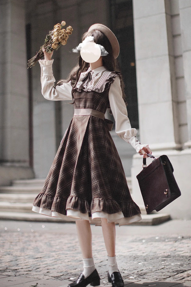 Subtly Elegant Dress with a Refined Vintage Look