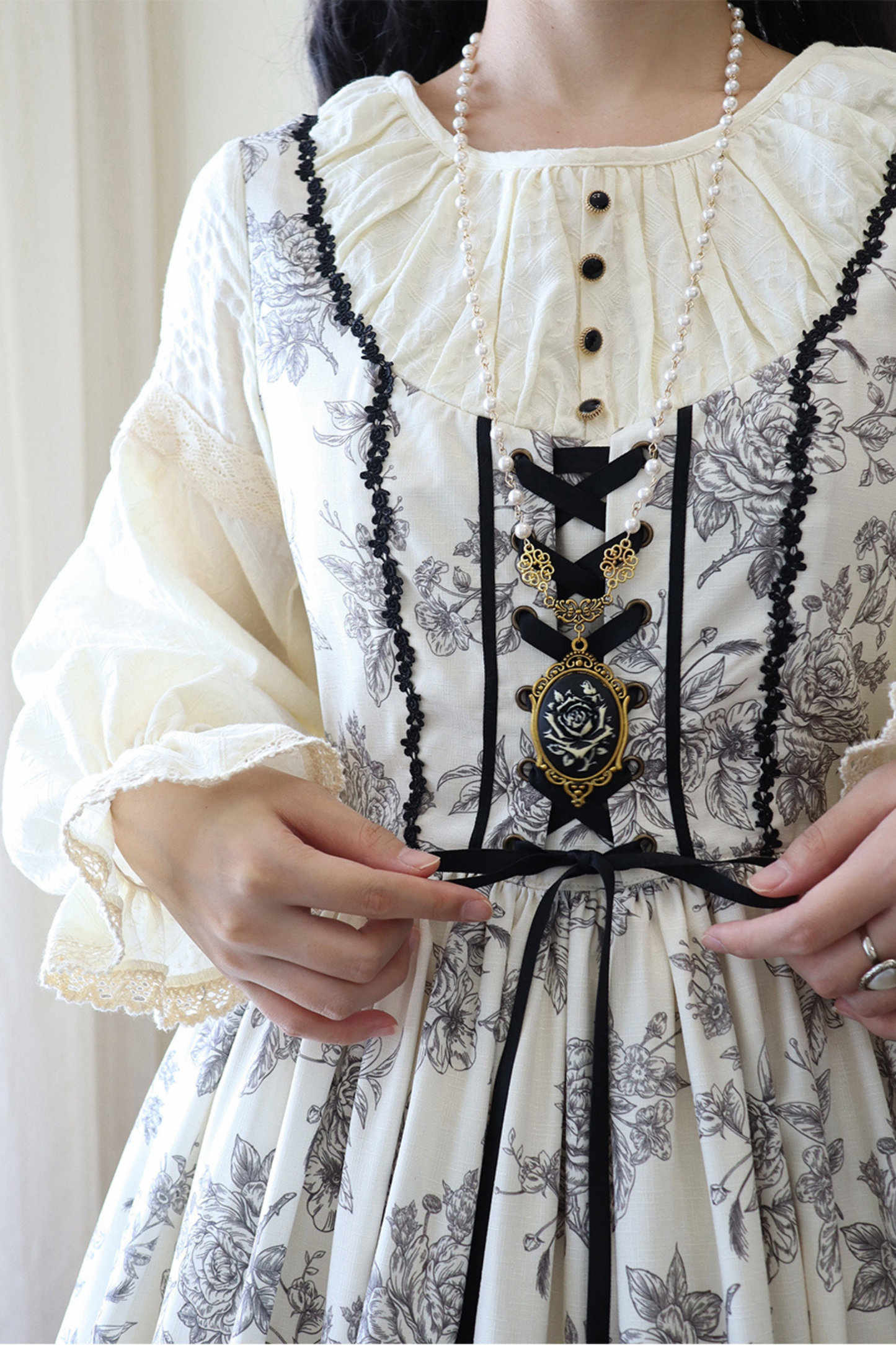 Sketch Wild Rose Lolita Dress