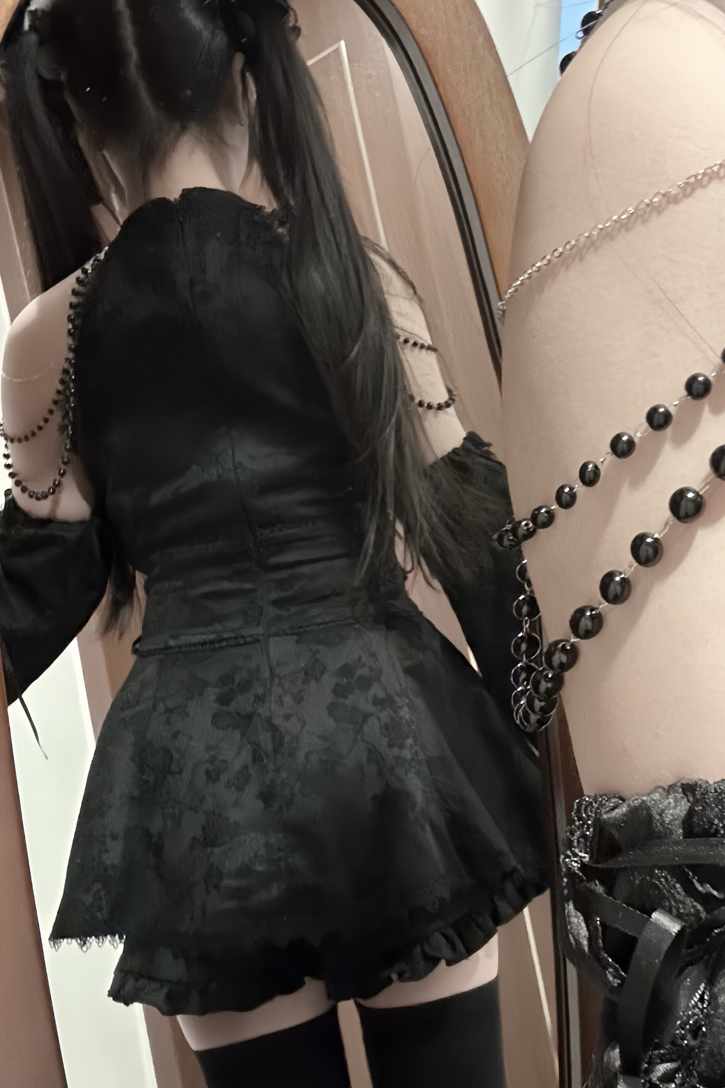 [reserved Item] Mine China Stand Top + Ruffle Pants + Accessories