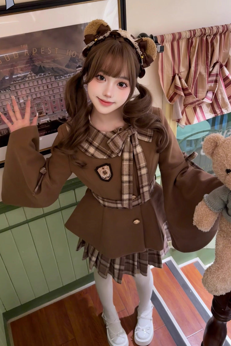 Classic Vintage Coat with a Flattering Fit