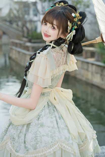 Beautifully Crafted Dress in a Classic Style