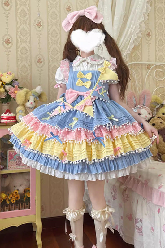 Finely Styled Dress with a Classic Vintage Look